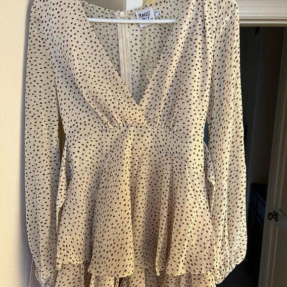 princess polly beige romper - Picture 3 of 3